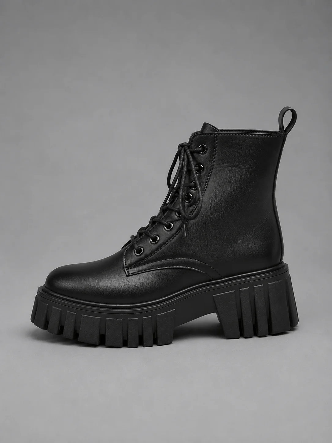 Leona | Women's Combat Boots Chunky Leather-Look Lace-Up Platform Ankle Bold Structured Statement Casual Everyday Autumn Winter