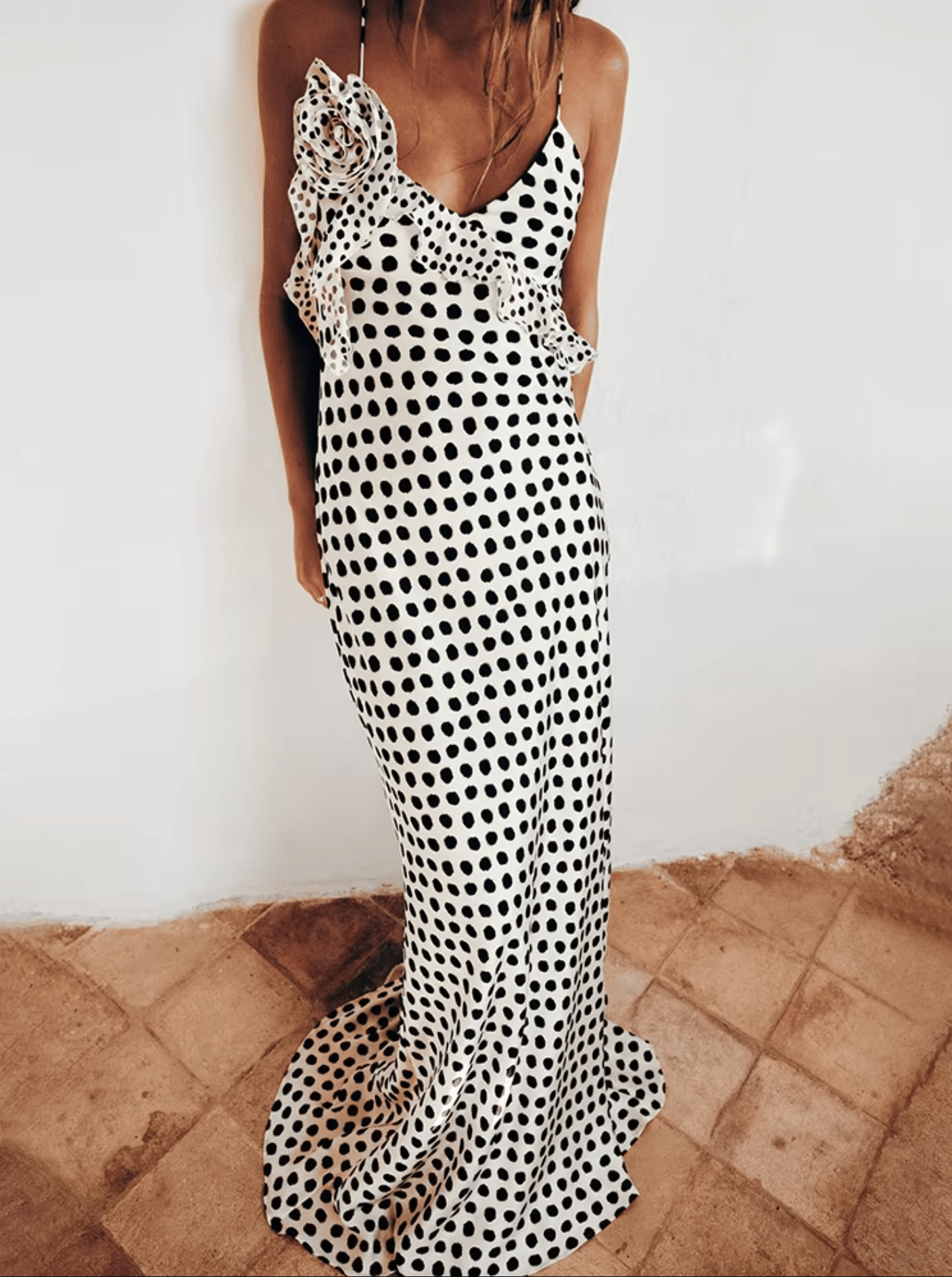 Women's Black and White Polka Dot Maxi Dress with Relaxed Flowing Silhouette