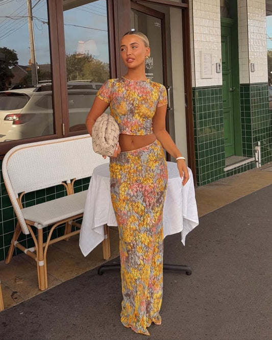Women's Floral Print Two-Piece Set with Cropped Top and Coordinated Bottoms