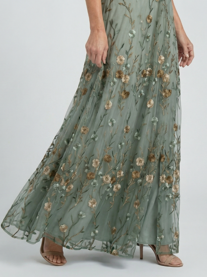 Women's Halter Neck Floral Maxi Dress with Flowing Skirt and Lightweight Fabric