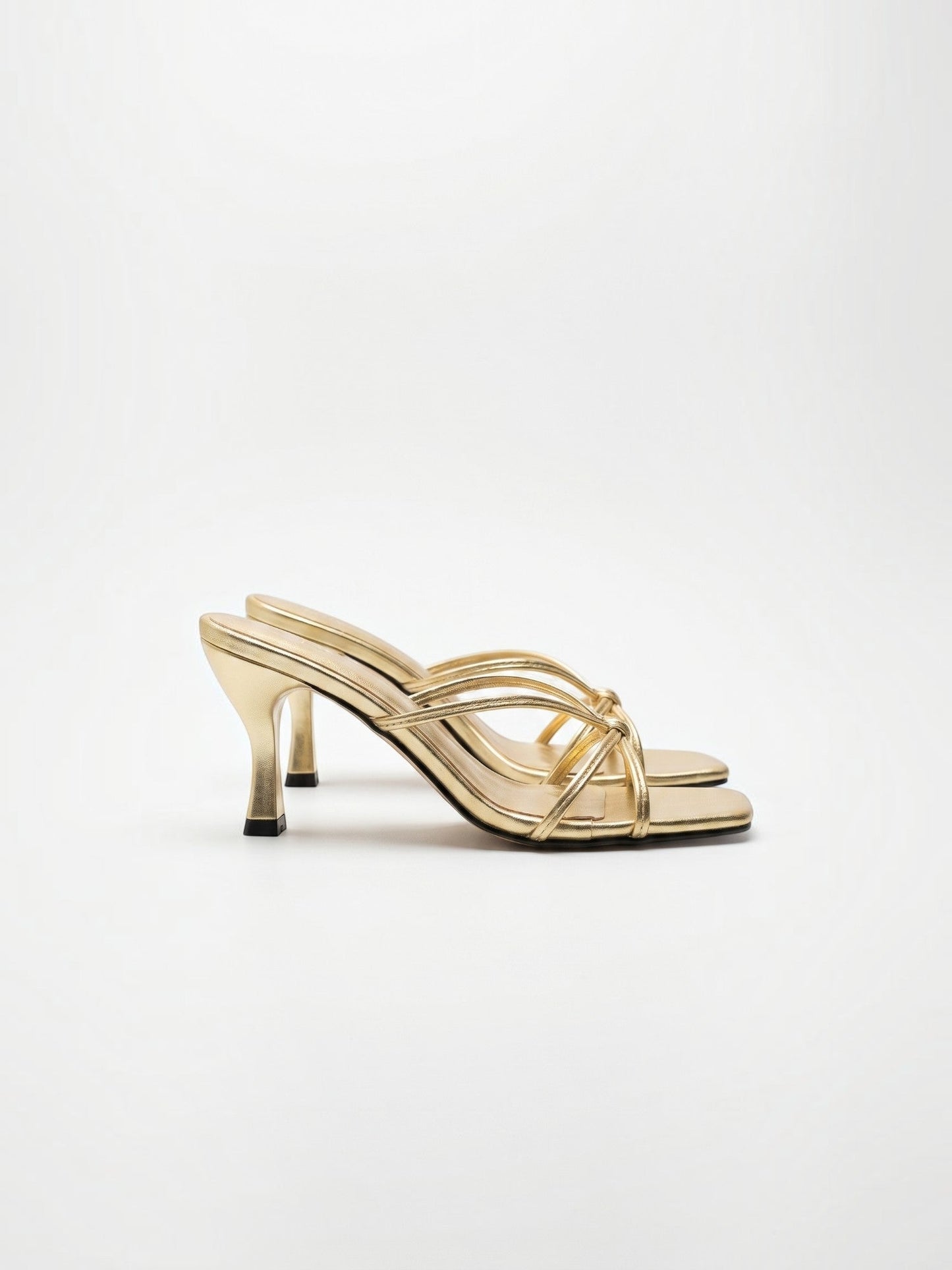 Women's Heel Sandals with Cross Over Straps