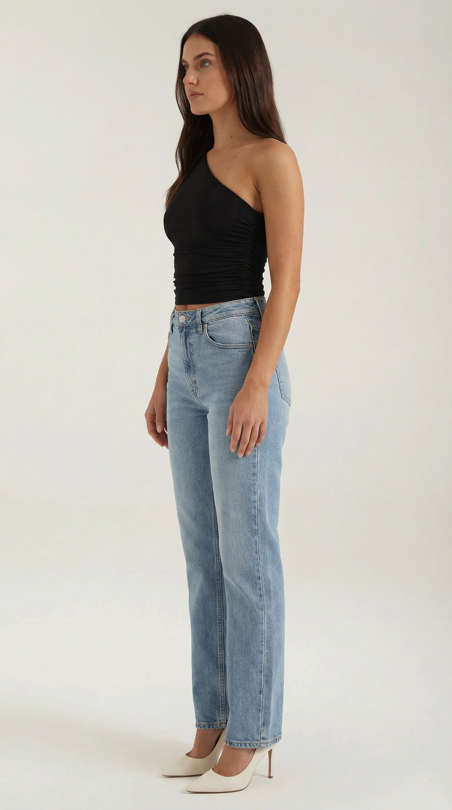 Women's Sleeveless One-Shoulder Top with Side Ruching and Fitted Cut