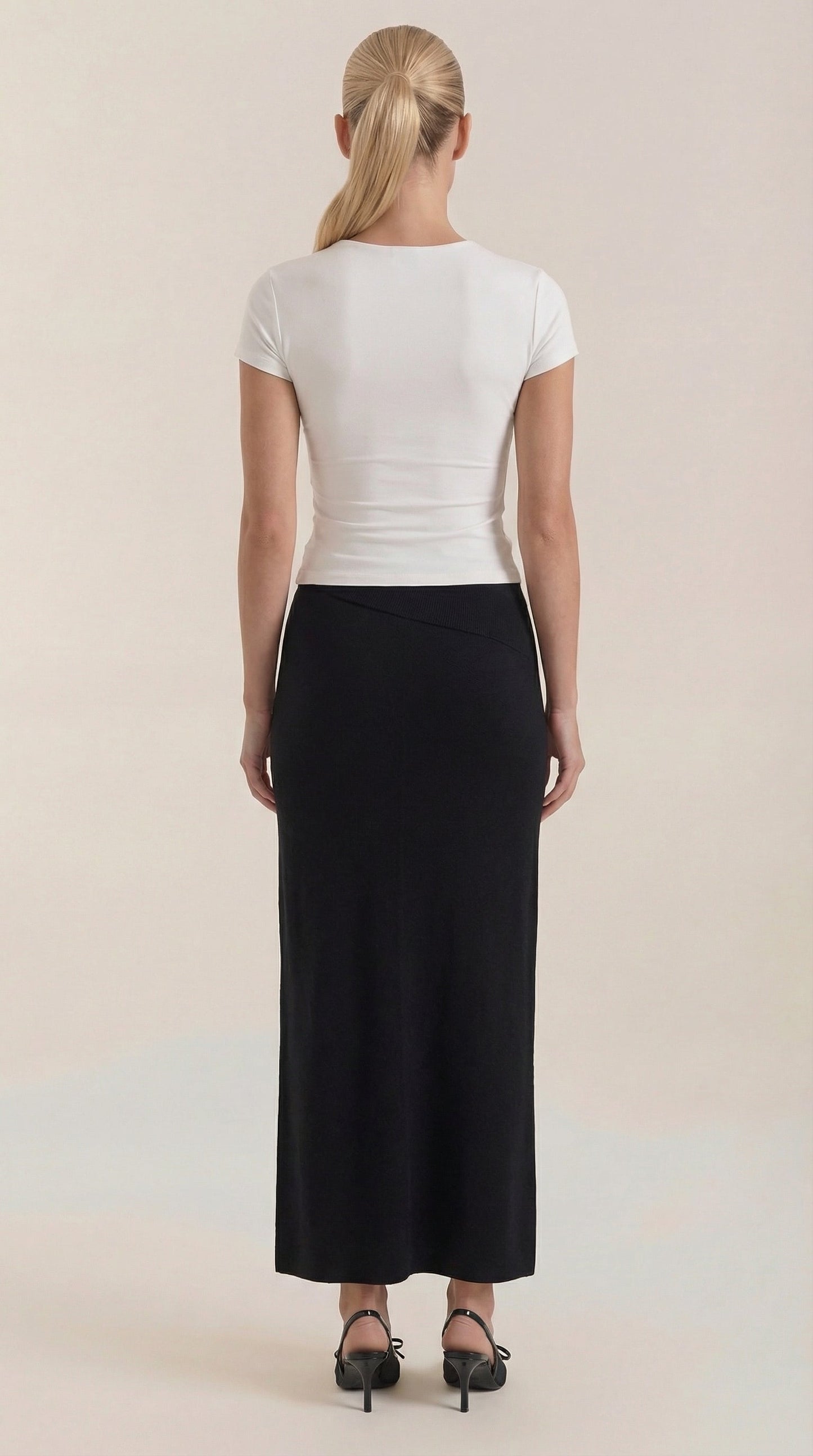 Women's Ribbed Knit Maxi Skirt with Fitted Silhouette