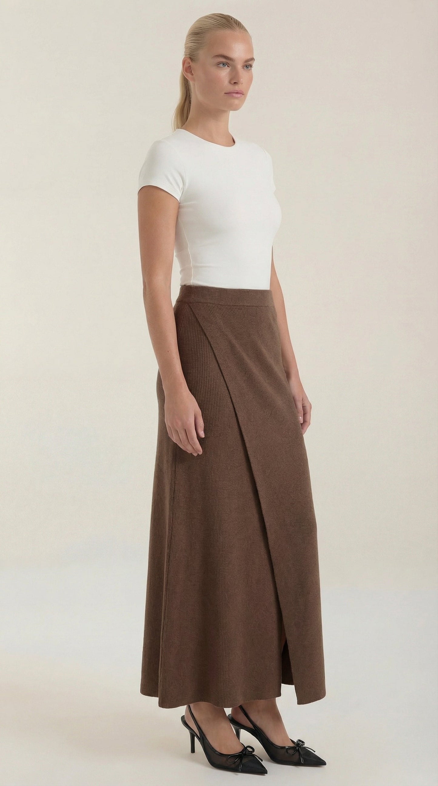 Women's Ribbed Knit Maxi Skirt with Fitted Silhouette