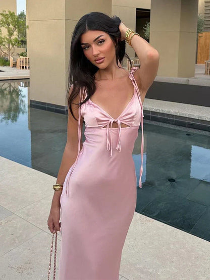 Women's Satin Sleeveless Maxi Dress with Fitted Bodice and Flowing Skirt