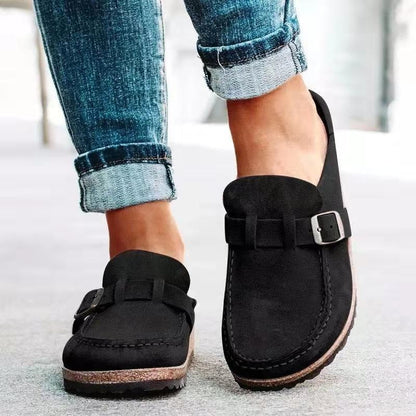 Women's Slip-On Retro Shoes with Round Toe and Cushioned Sole