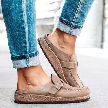 Women's Slip-On Retro Shoes with Round Toe and Cushioned Sole