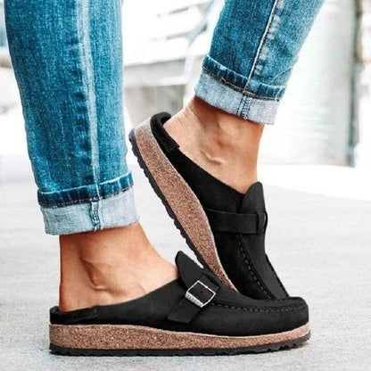 Women's Slip-On Retro Shoes with Round Toe and Cushioned Sole
