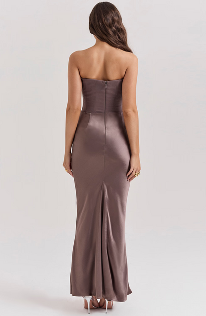 Women's Strapless Satin Maxi Dress with Structured Bodice and Flowing Length