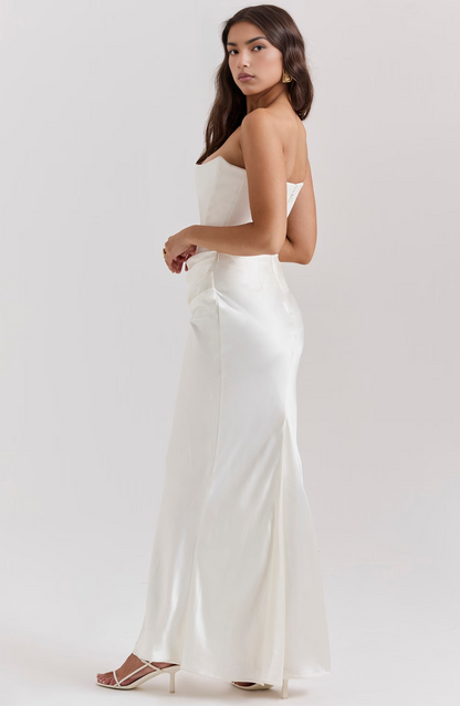 Women's Strapless Satin Maxi Dress with Structured Bodice and Flowing Length