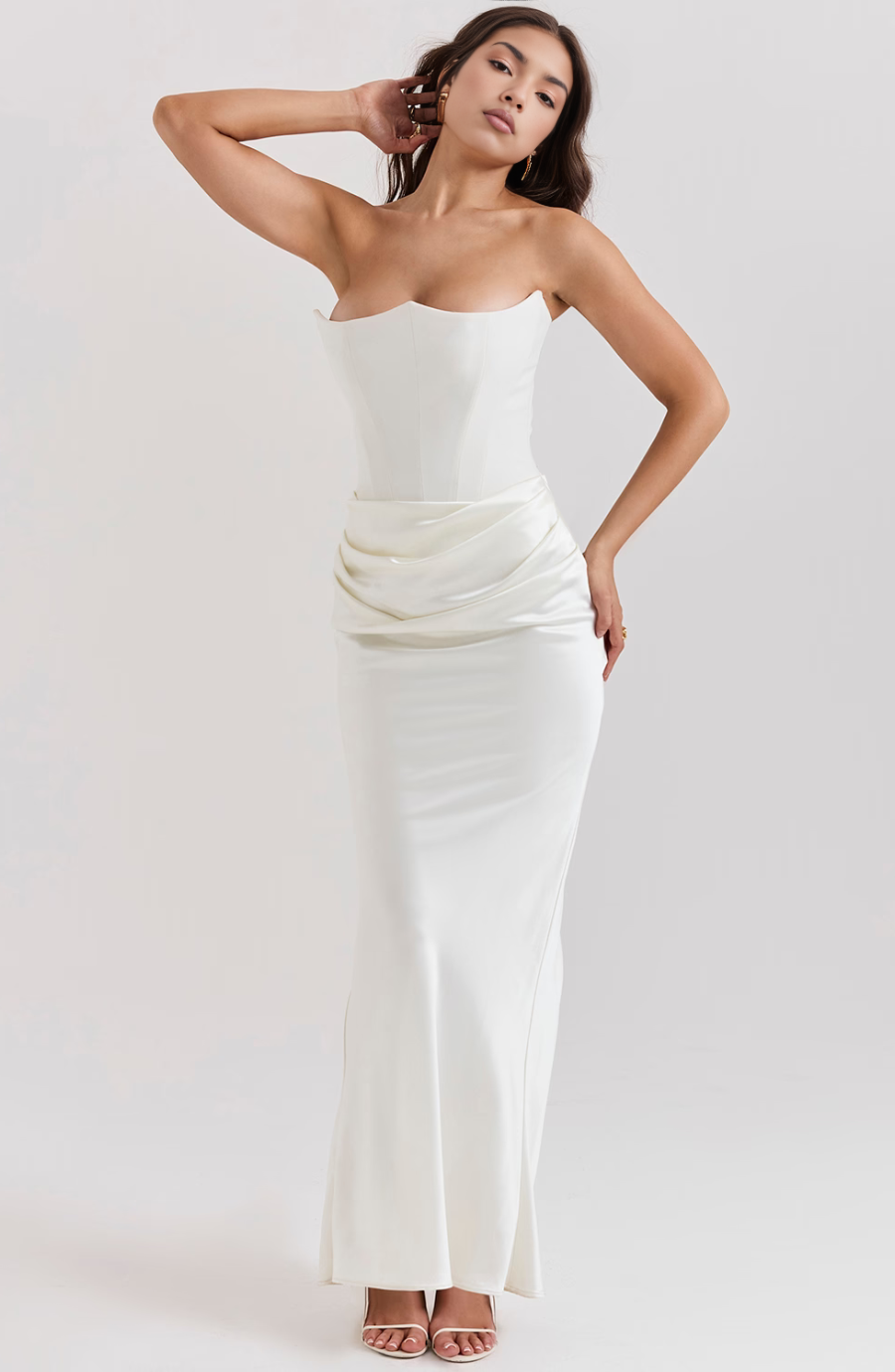 Women's Strapless Satin Maxi Dress with Structured Bodice and Flowing Length