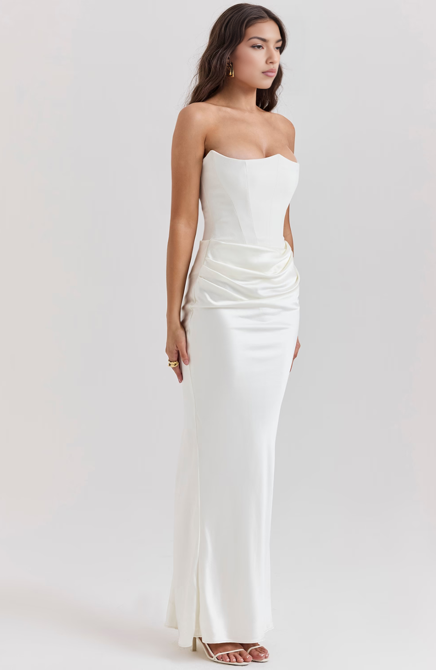 Women's Strapless Satin Maxi Dress with Structured Bodice and Flowing Length